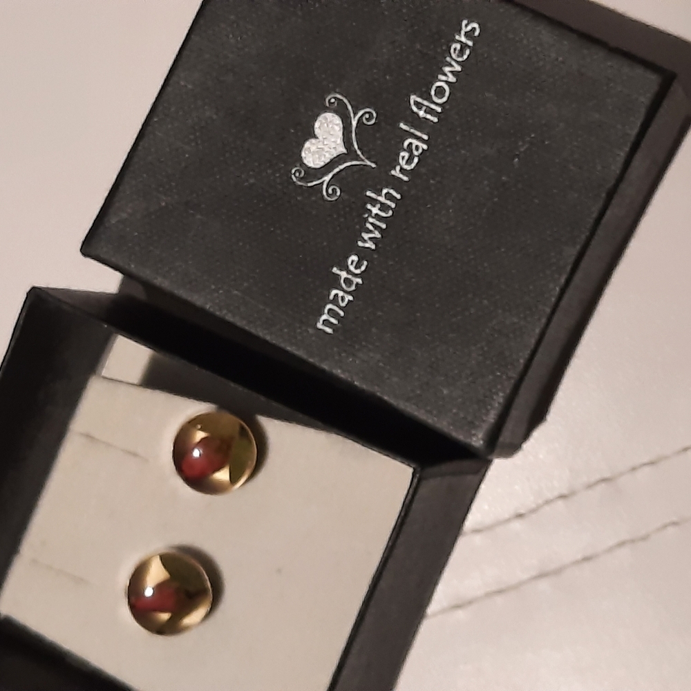 Genuine Sterling Silver Earrings Studs Real Roses 🌹incased 👀 Matching Bracelet
